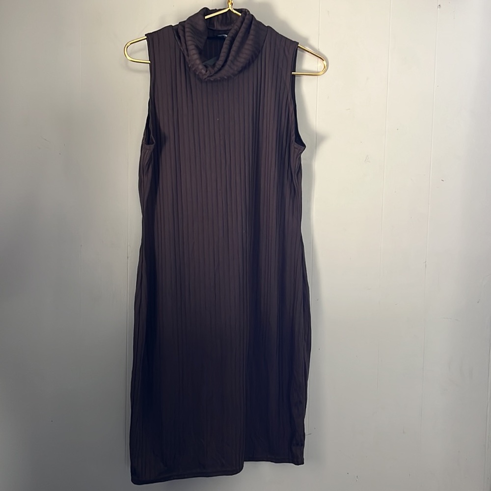 I Saw It First | Ribbed Mock Turtle Sleeveless Midi Dress